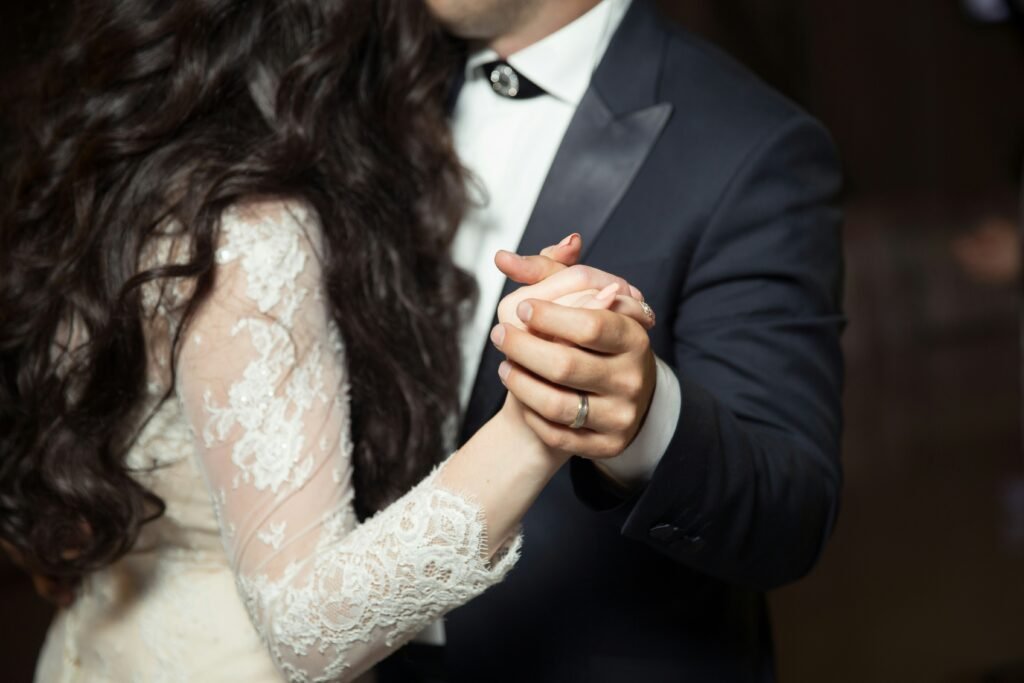 Kitsch Wedding